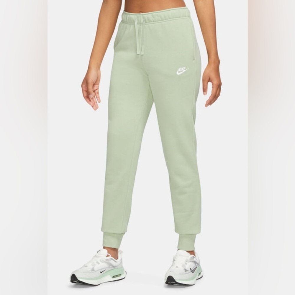 Nike Mint Green Sportswear Club Fleece Joggers size XS